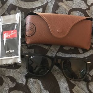 Brand new Ray Ban Wayfair sunglasses never worn